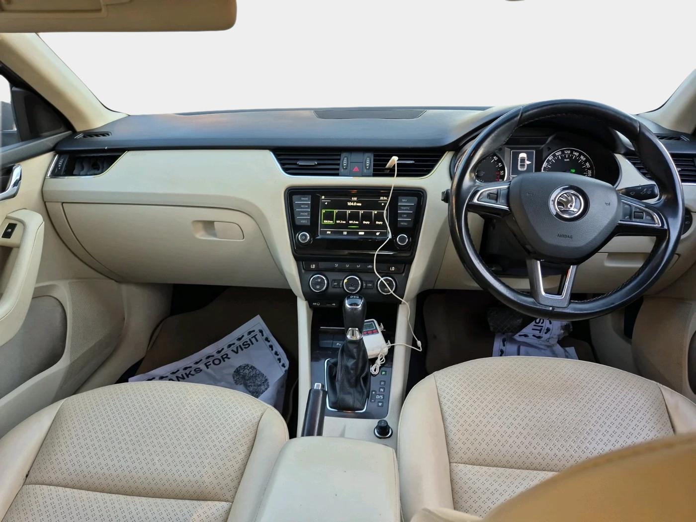2016 Skoda Octavia 2.0 TDI CR STYLE PLUS AT, Diesel, Automatic, 75,268 km, interior