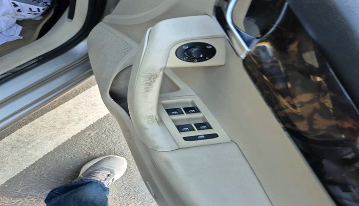 2016 Skoda Octavia 2.0 TDI CR STYLE PLUS AT, Diesel, Automatic, 75,268 km, interior