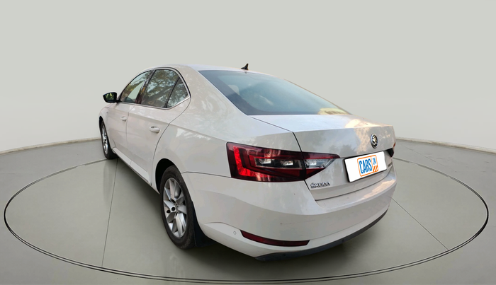 2017 Skoda Superb L&K 2.0 TDI AT, Diesel, Automatic, 1,91,861 km, exterior