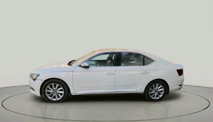 2017 Skoda Superb L&K 2.0 TDI AT, Diesel, Automatic, 1,91,861 km, exterior