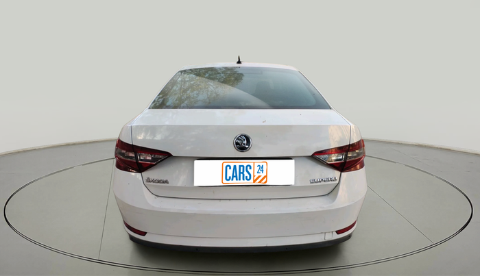 2017 Skoda Superb L&K 2.0 TDI AT, Diesel, Automatic, 1,91,861 km, exterior