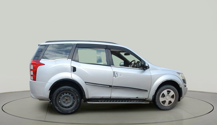 2014 Mahindra XUV500 W4, Diesel, Manual, 1,01,130 km, exterior