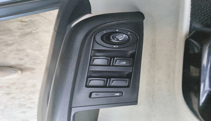 2022 Tata ALTROZ XM PLUS PETROL, Petrol, Manual, 23,681 km, interior