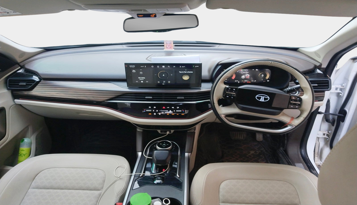 2024 Tata Safari ACCOMPLISHED PLUS DUAL TONE AT, Diesel, Automatic, 30,281 km, interior