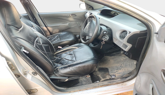 2011 Toyota Etios J, Petrol, Manual, 1,20,392 km, interior