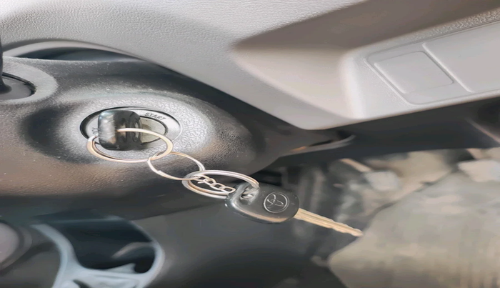 2011 Toyota Etios J, Petrol, Manual, 1,20,392 km, interior