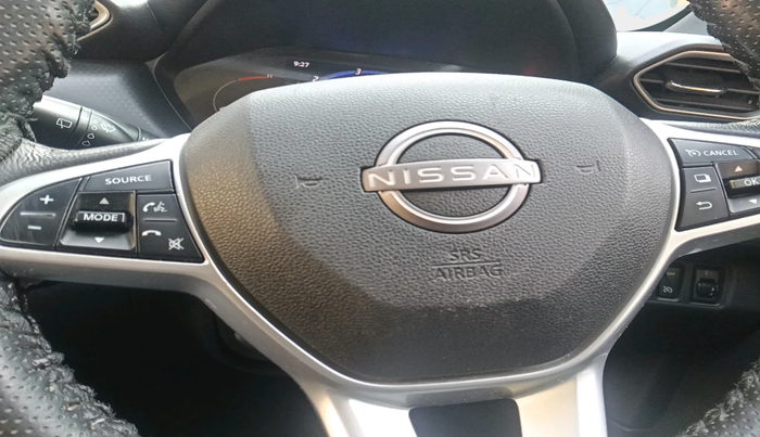 2021 Nissan MAGNITE XV PREMIUM TURBO CVT, Petrol, Automatic, 33,448 km, interior