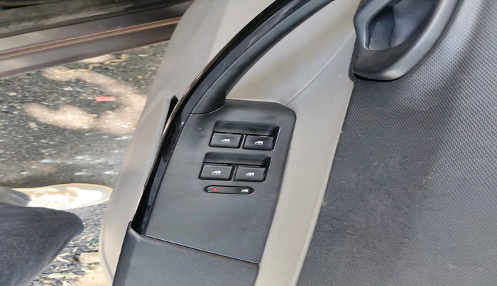 2016 Tata Tiago XT PETROL, Petrol, Manual, 48,036 km, interior