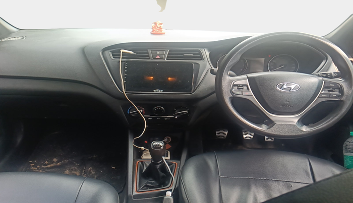 2015 Hyundai i20 Active 1.2 S, Petrol, Manual, 1,01,130 km, interior