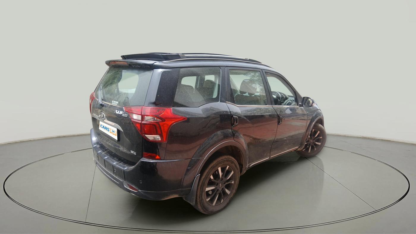 2019 Mahindra XUV500 W11, Diesel, Manual, 2,32,668 km, exterior