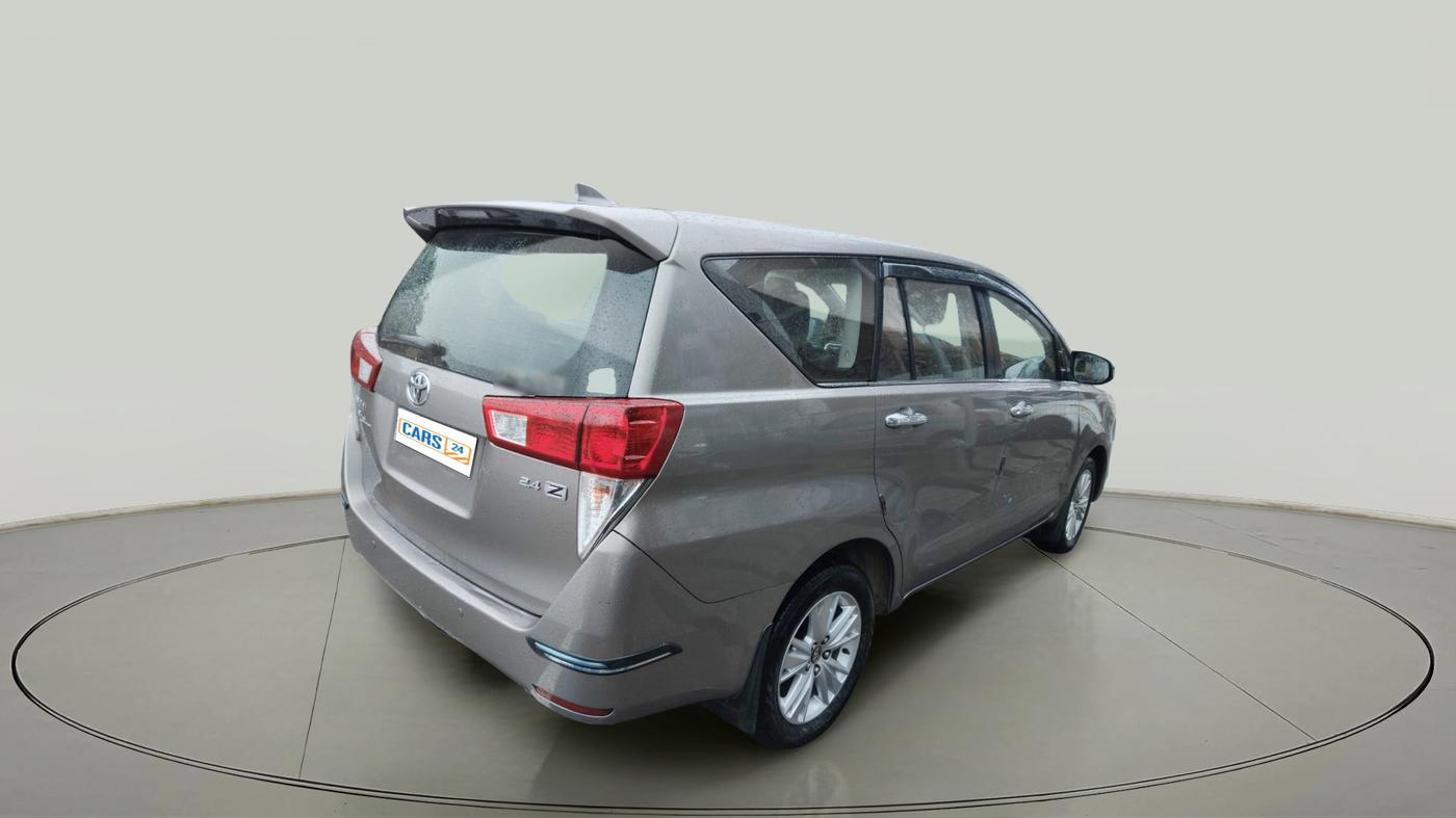 2016 Toyota Innova Crysta 2.4 ZX 7 STR, Diesel, Manual, 85,805 km, exterior