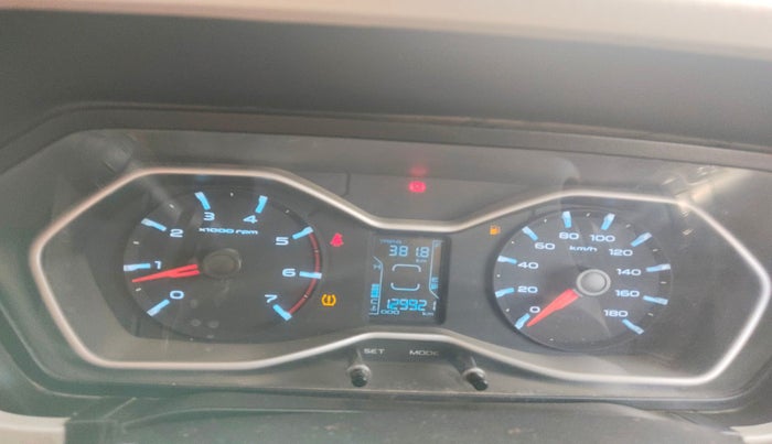 2018 Mahindra Scorpio S11 2WD, Diesel, Manual, 1,29,921 km, interior