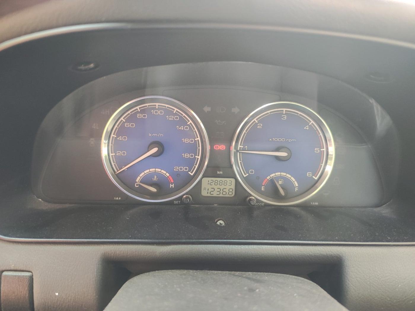 2013 Tata Safari Storme 2.2 VX 4X2, Diesel, Manual, 1,28,883 km, interior