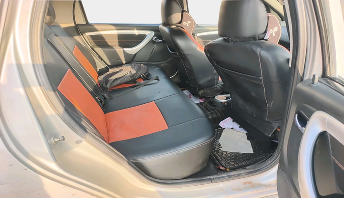 2015 Renault Duster 85 PS RXL DIESEL, Diesel, Manual, 1,74,080 km, interior