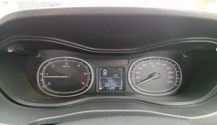 2016 Maruti Vitara Brezza ZDI PLUS DUAL TONE, Diesel, Manual, 1,08,390 km, interior