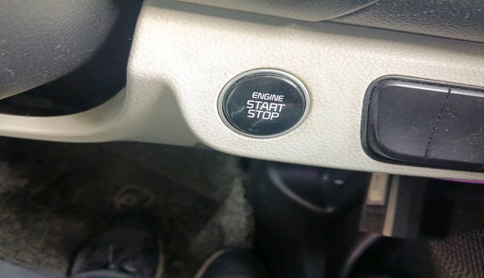 2019 KIA SELTOS HTX 1.5 DIESEL, Diesel, Manual, 2,10,241 km, interior