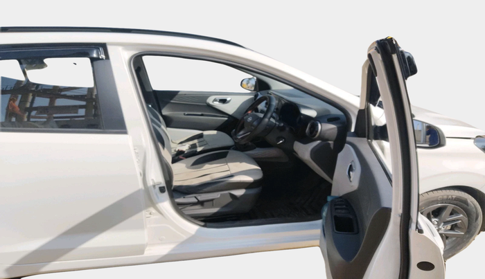 2020 Hyundai GRAND I10 NIOS SPORTZ 1.2 KAPPA VTVT, Petrol, Manual, 33,473 km, interior