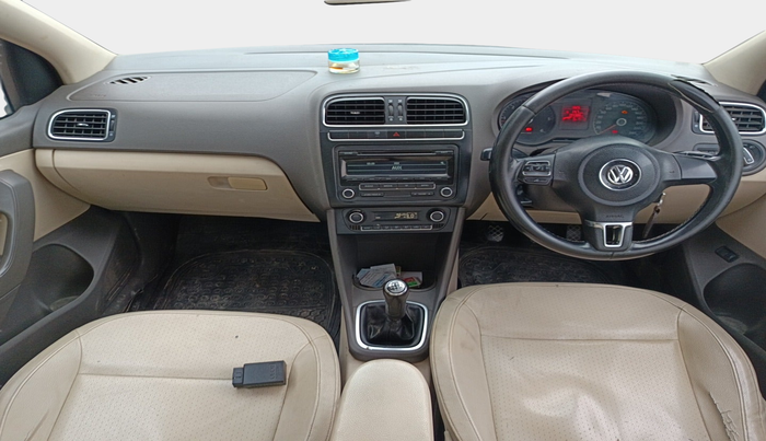 2012 Volkswagen Vento HIGHLINE DIESEL 1.6, Diesel, Manual, 1,94,388 km, interior