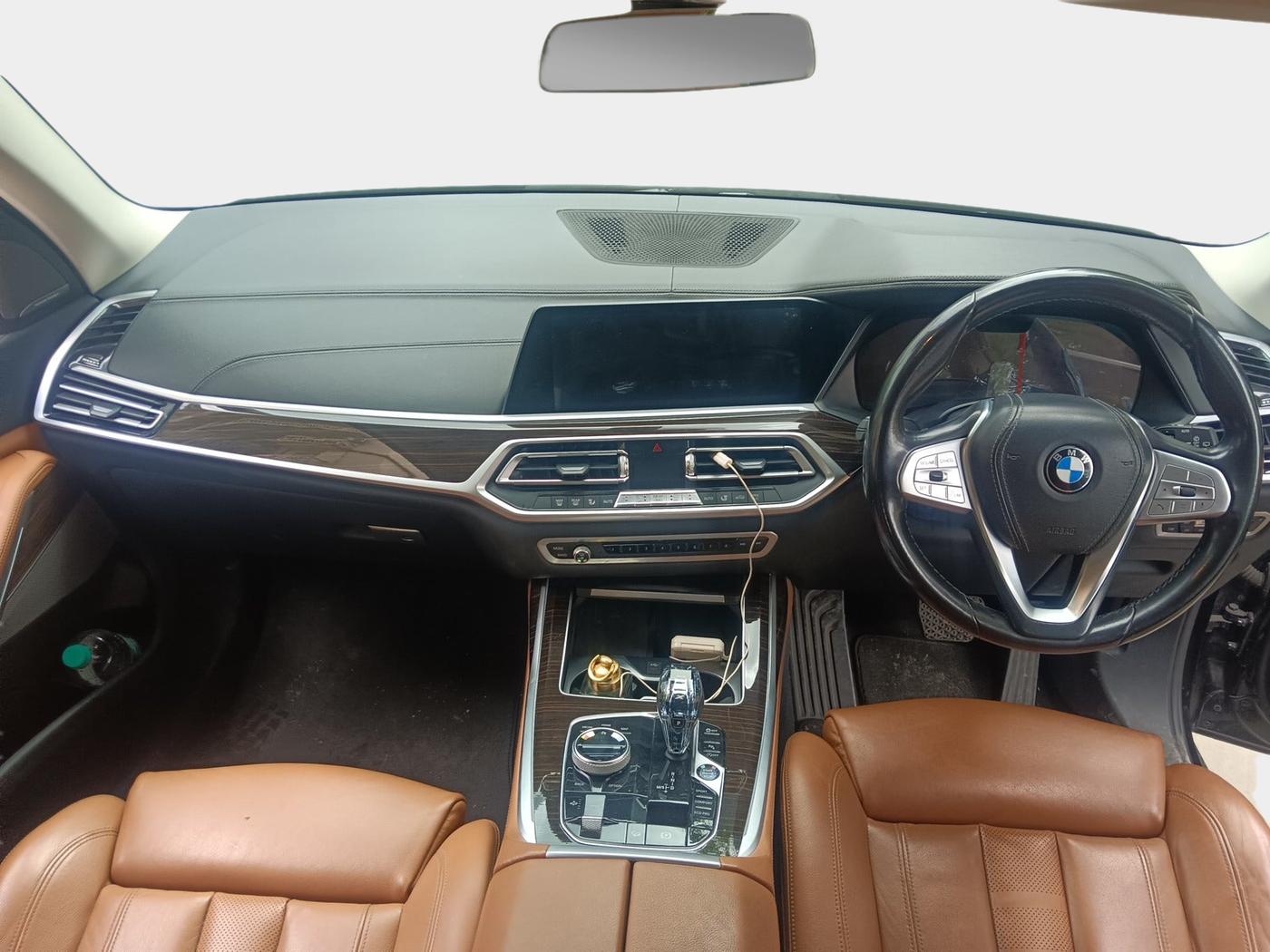 2019 BMW X7 xDrive 40i, Petrol, Automatic, 62,130 km, interior