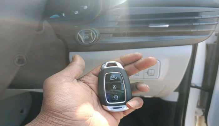 2024 Hyundai NEW I20 ASTA (O) 1.2 MT, Petrol, Manual, 17,717 km, interior