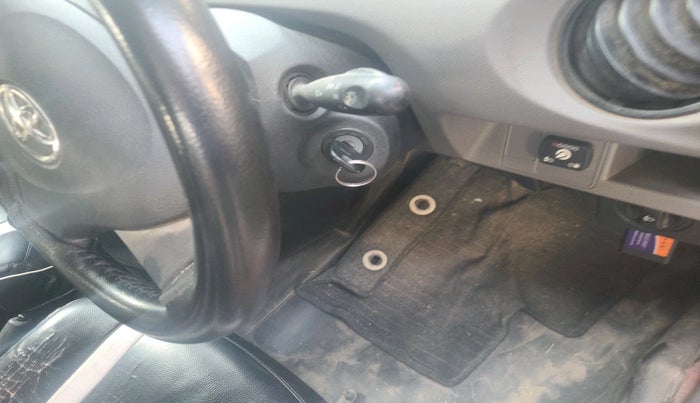 2011 Toyota Etios G, Petrol, Manual, 1,26,483 km, interior