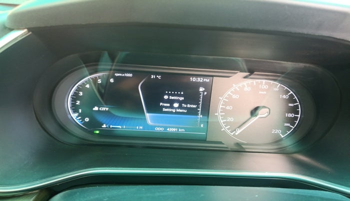 2019 Tata Harrier XZ 2.0L, Diesel, Manual, 42,091 km, interior