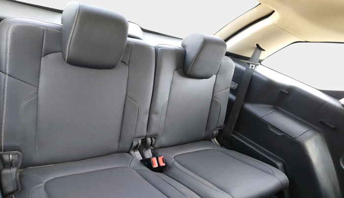 2017 Tata Hexa XTA 4X2 7 STR, Diesel, Automatic, 1,68,751 km, interior