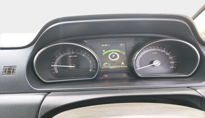 2017 Tata Hexa XTA 4X2 7 STR, Diesel, Automatic, 1,68,751 km, interior