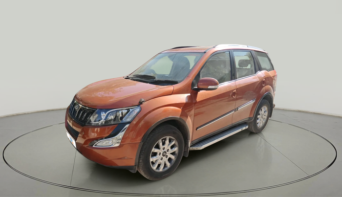 2015 Mahindra XUV500 W10, Diesel, Manual, 42,473 km, exterior