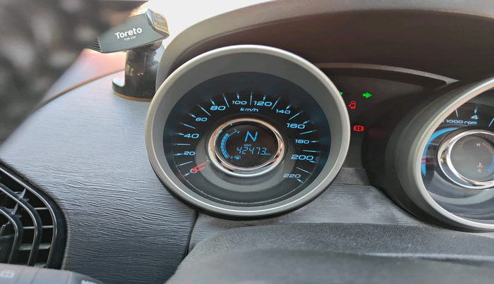 2015 Mahindra XUV500 W10, Diesel, Manual, 42,473 km, interior