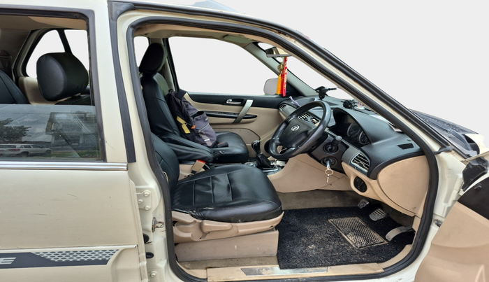 2013 Tata Safari Storme 2.2 EX 4X2, Diesel, Manual, 1,32,408 km, interior