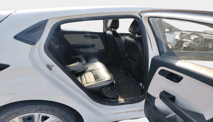 2022 Tata ALTROZ XT PETROL, Petrol, Manual, 49,854 km, interior