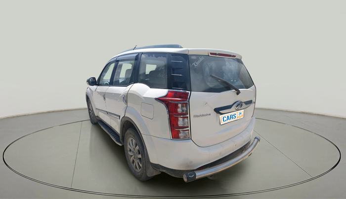 2015 Mahindra XUV500 W8, Diesel, Manual, 1,33,805 km, exterior