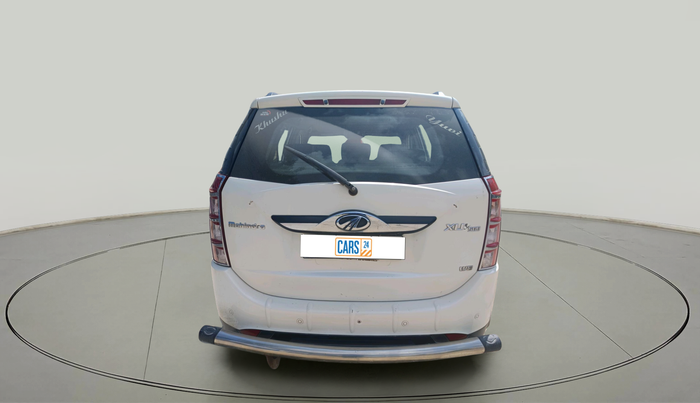 2015 Mahindra XUV500 W8, Diesel, Manual, 1,33,805 km, exterior