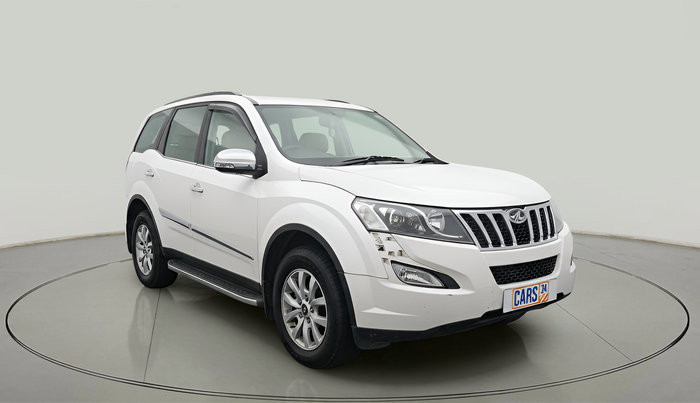 2015 Mahindra XUV500 W8, Diesel, Manual, 1,33,805 km, exterior