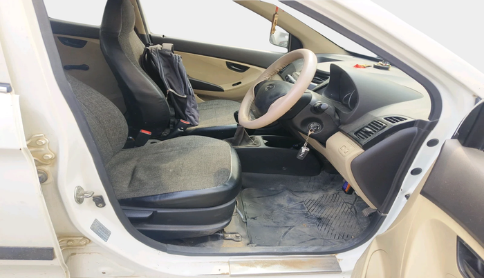 2014 Hyundai Eon ERA + LPG, Petrol, Manual, 79,913 km, interior