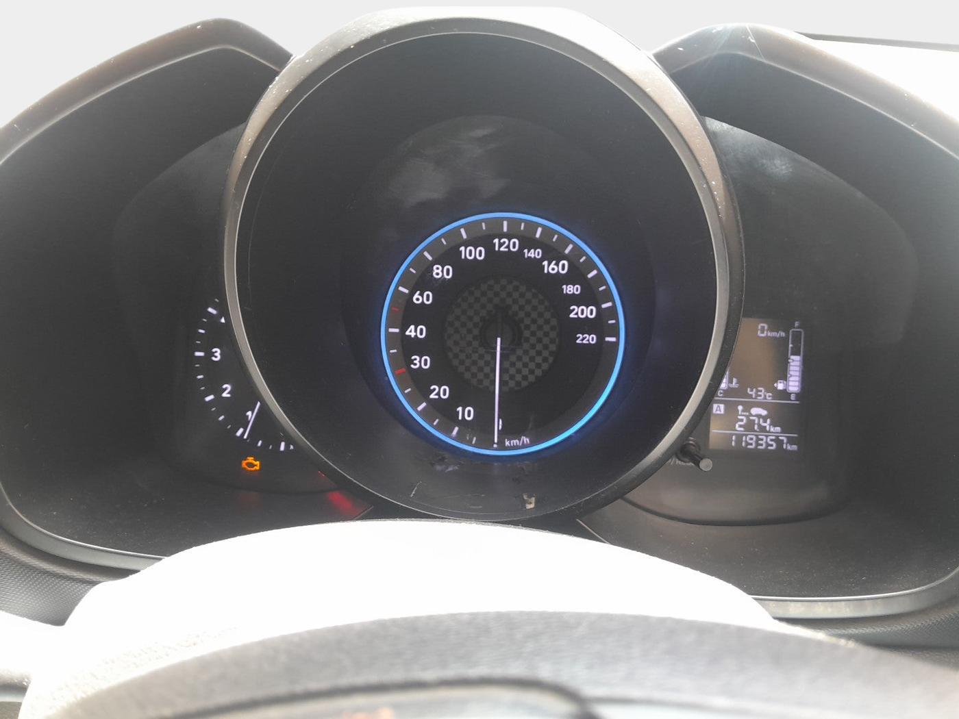 2020 Hyundai VENUE SX 1.5 CRDI, Diesel, Manual, 1,19,357 km, interior