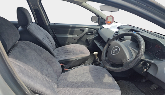 2014 Renault Duster 85 PS RXE DIESEL, Diesel, Manual, 1,30,846 km, interior