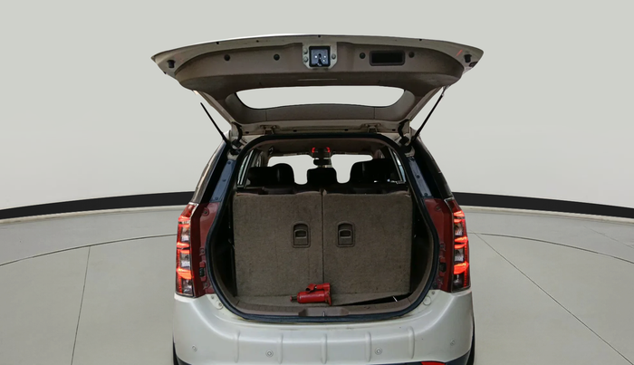 2013 Mahindra XUV500 W8, Diesel, Manual, 1,12,014 km, exterior