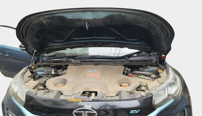 2021 Tata NEXON EV XZ PLUS LUX, Electric, Automatic, 67,857 km, exterior