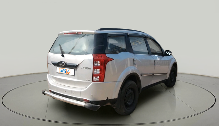 2017 Mahindra XUV500 W6, Diesel, Manual, 80,139 km, exterior