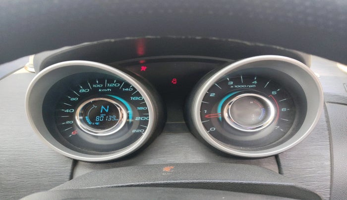 2017 Mahindra XUV500 W6, Diesel, Manual, 80,139 km, interior