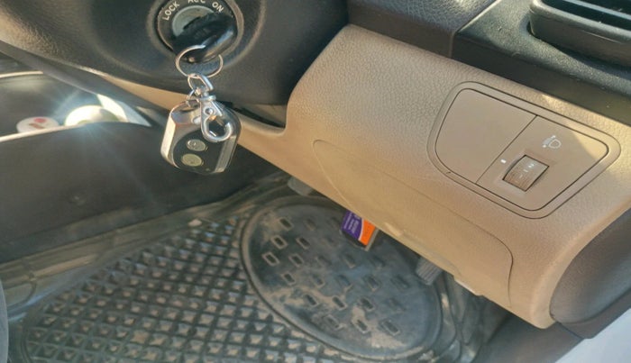 2015 Hyundai Eon ERA +, Petrol, Manual, 83,789 km, interior