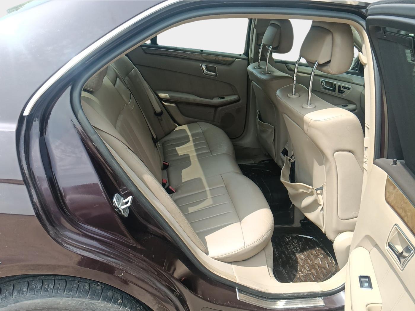 2010 Mercedes Benz E Class E200 CGI ELEGANCE, Petrol, Automatic, 94,569 km, interior