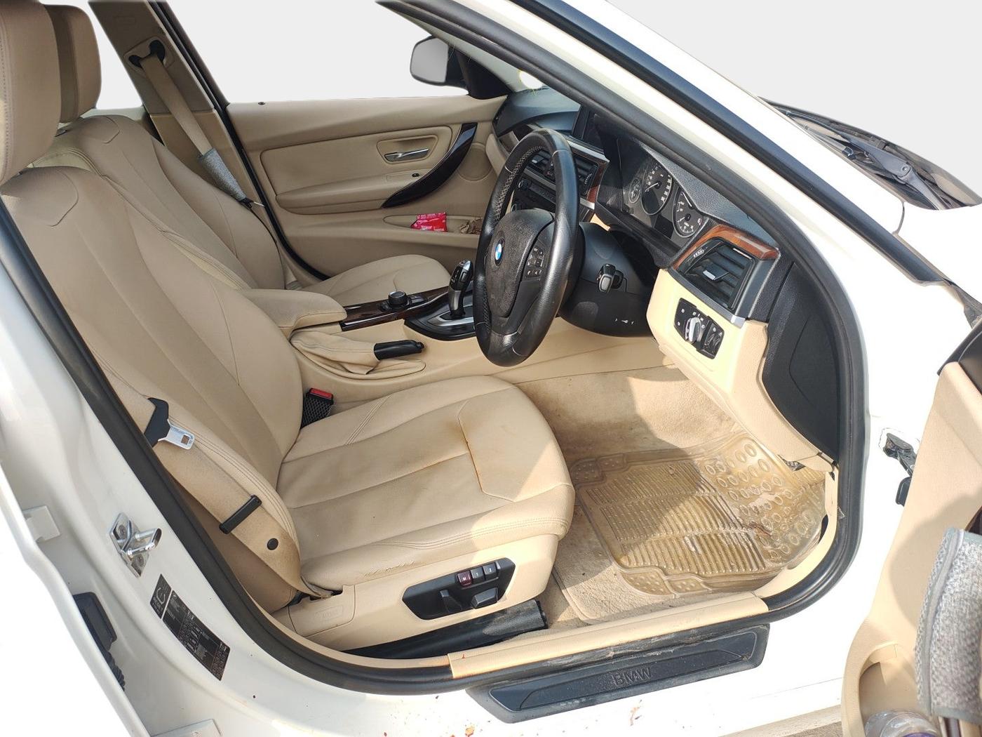 2012 BMW 3 Series 320d, Diesel, Automatic, 49,564 km, interior