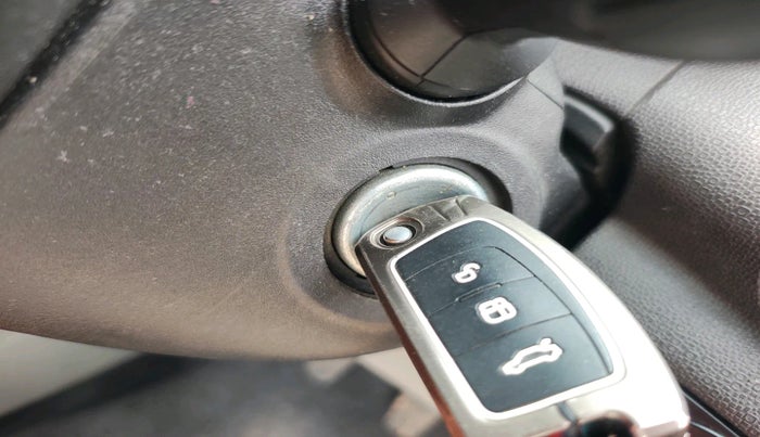 2014 Ford Ecosport TITANIUM 1.5L DIESEL, Diesel, Manual, 1,49,228 km, interior