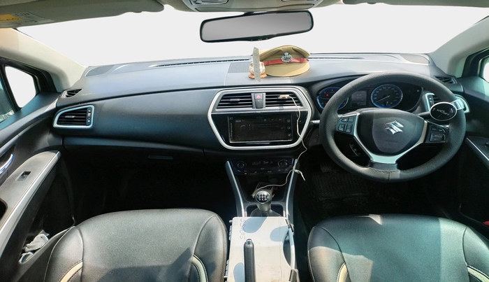 2017 Maruti S Cross ALPHA 1.3, Diesel, Manual, 1,18,998 km, interior