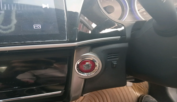 2014 Honda City 1.5L I-VTEC VX, Petrol, Manual, 1,10,227 km, interior