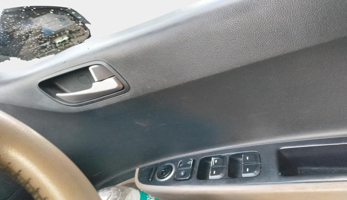 2016 Hyundai Grand i10 SPORTZ 1.2 KAPPA VTVT, Petrol, Manual, 99,274 km, interior