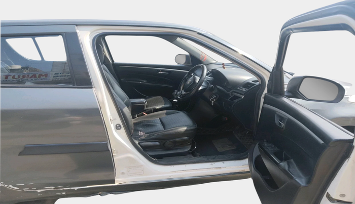 2014 Maruti Swift ZDI, Diesel, Manual, 1,83,857 km, interior